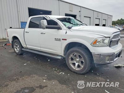 Czwarte zdjęcie samochodu z boku: 2018 RAM 1500 LARAMIE VIN:1C6RR7NM5JS356717 - miniatura