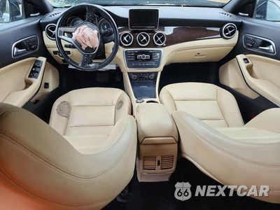 Zdjęcie 8 z 12 samochodu: 2014 MERCEDES-BENZ CLA 250 4MATIC VIN:WDDSJ4GB0EN129747 - miniatura