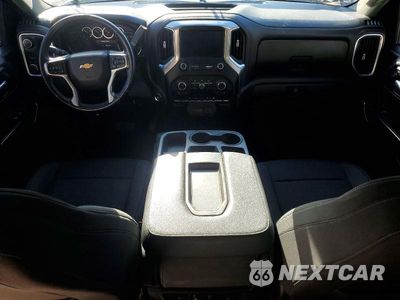 Zdjęcie 8 z 12 samochodu: 2021 CHEVROLET SILVERADO C1500 LT VIN:1GCPWCEK3MZ283651 - miniatura