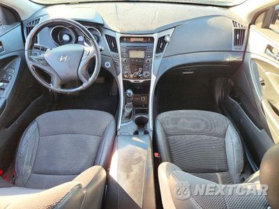 Zdjęcie 8 z 12 samochodu: 2013 HYUNDAI SONATA SE VIN:5NPEC4AC1DH798353 - miniatura