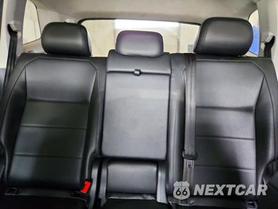 Zdjęcie 10 z 13 samochodu: 2018 VOLKSWAGEN TIGUAN SE VIN:3VV3B7AX6JM096700 - miniatura