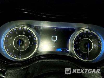 Zdjęcie 12 z 13 samochodu: 2018 CHRYSLER 300 S VIN:2C3CCABG1JH285619 - miniatura