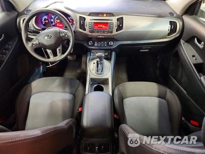 Zdjęcie 8 z 13 samochodu: 2016 KIA SPORTAGE LX VIN:KNDPB3AC1G7846013 - miniatura