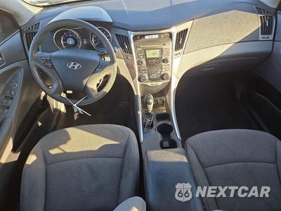 Zdjęcie 8 z 12 samochodu: 2011 HYUNDAI SONATA GLS VIN:5NPEB4AC7BH217714 - miniatura