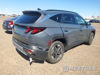 Trzecie zdjęcie samochodu z tyłu: 2026 HYUNDAI TUCSON SEL VIN:5NMJBCDE7TH703833 - miniatura
