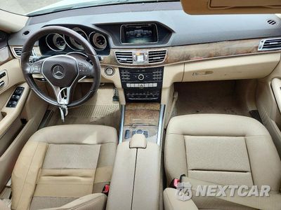 Zdjęcie 8 z 12 samochodu: 2016 MERCEDES-BENZ E 350 VIN:WDDHF5KB1GB168070 - miniatura