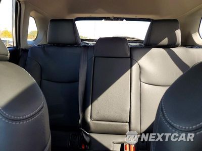 Zdjęcie 10 z 13 samochodu: 2026 TOYOTA COROLLA CROSS XLE VIN:7MUDAABG3TV201848 - miniatura