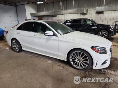 Czwarte zdjęcie samochodu z boku: 2021 MERCEDES-BENZ C 300 VIN:W1KWF8DB0MR643314 - miniatura