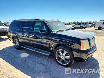 Czwarte zdjęcie samochodu z boku: 2003 CADILLAC ESCALADE ESV VIN:3GYFK66N63G264571 - miniatura