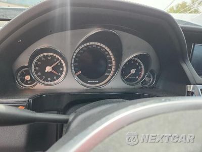 Zdjęcie 9 z 12 samochodu: 2012 MERCEDES-BENZ E 63 AMG VIN:WDDHF7EB3CA626523 - miniatura