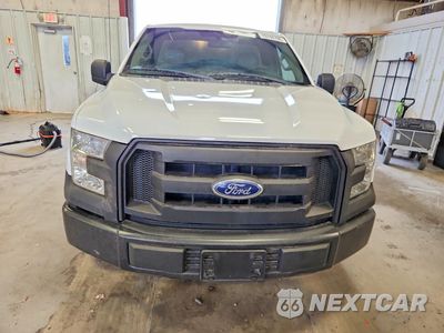 Piąte zdjęcie samochodu w środku: 2016 FORD F150 VIN:1FTMF1CF8GKD99325 - miniatura