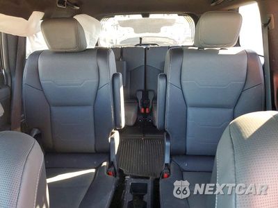 Zdjęcie 10 z 13 samochodu: 2025 LEXUS GX 550 LUXURY+ VIN:JTJVBCDX4S5050637 - miniatura