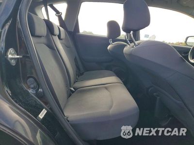 Zdjęcie 10 z 12 samochodu: 2010 HONDA FIT VIN:JHMGE8H20AC003340 - miniatura