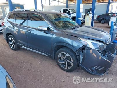 Czwarte zdjęcie samochodu z boku: 2022 SUBARU FORESTER TOURING VIN:JF2SKARC6NH529484 - miniatura
