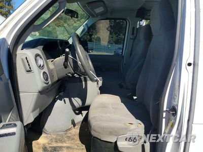 Zdjęcie 7 z 13 samochodu: 2014 FORD ECONOLINE E250 VAN VIN:1FTNE2EW6EDA53818 - miniatura