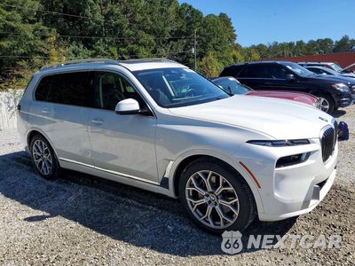 Czwarte zdjęcie samochodu z boku: 2023 BMW X7 XDRIVE40I VIN:5UX23EM02P9P72222 - miniatura