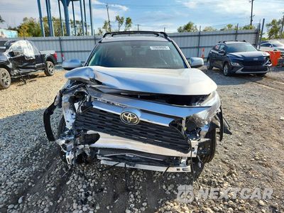 Piąte zdjęcie samochodu w środku: 2025 TOYOTA RAV4 HYBRID XLE VIN:JTMRWRFV4SJ091011 - miniatura