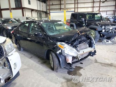 Czwarte zdjęcie samochodu z boku: 2019 NISSAN VERSA SV VIN:3N1CN7AP1KL875020 - miniatura