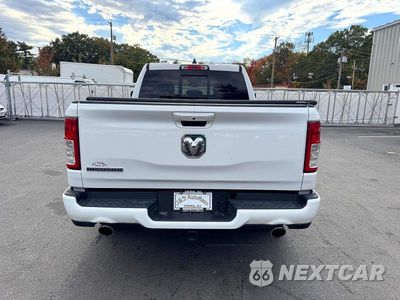 Piąte zdjęcie samochodu w środku: 2021 RAM 1500 BIG HORN/LONE STAR VIN:1C6RREBT8MN709356 - miniatura