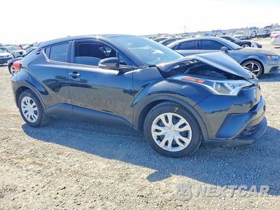 Czwarte zdjęcie samochodu z boku: 2019 TOYOTA C-HR LE VIN:JTNKHMBX4K1040514 - miniatura