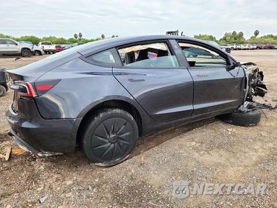 Trzecie zdjęcie samochodu z tyłu: 2025 TESLA MODEL 3 VIN:5YJ3E1EA9SF119370 - miniatura