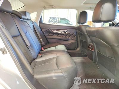 Zdjęcie 10 z 12 samochodu: 2015 INFINITI Q70L 3.7 VIN:JN1BY1PRXFM830775 - miniatura