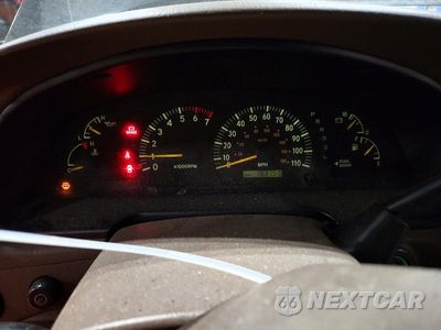 Zdjęcie 9 z 12 samochodu: 2004 TOYOTA TUNDRA SR5 VIN:5TBDT44144S445422 - miniatura