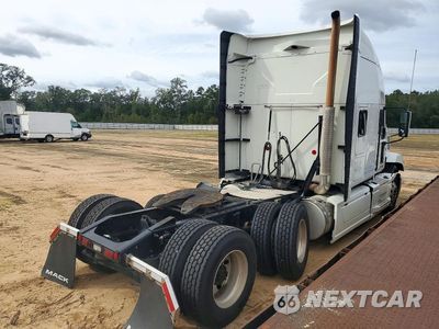 Trzecie zdjęcie samochodu z tyłu: 2024 MACK ANTHEM SEMI TRUCK VIN:1M1AN4GY4RM041701 - miniatura