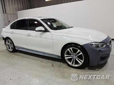 Czwarte zdjęcie samochodu z boku: 2018 BMW 330 I VIN:WBA8B9G59JNU98977 - miniatura