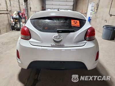 Zdjęcie 6 z 12 samochodu: 2012 HYUNDAI VELOSTER BASE VIN:KMHTC6AD3CU039540 - miniatura