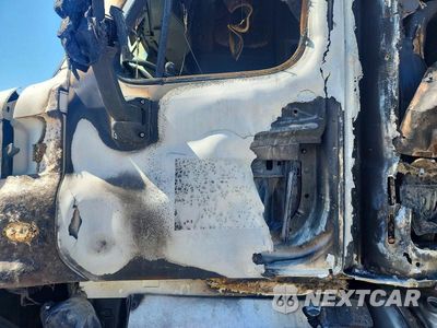 Zdjęcie 7 z 11 samochodu: 2019 FREIGHTLINER CASCADIA 125 SEMI TRUCK VIN:1FUJGLDR2KLKD8464 - miniatura