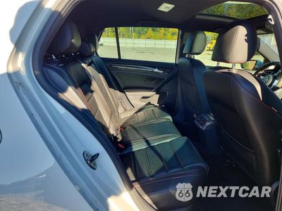 Zdjęcie 10 z 12 samochodu: 2016 VOLKSWAGEN GTI S/SE VIN:3VW547AU1GM069403 - miniatura