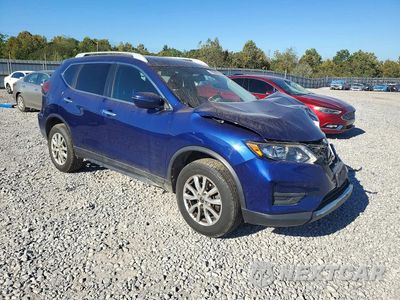 Czwarte zdjęcie samochodu z boku: 2018 NISSAN ROGUE SV VIN:5N1AT2MV1JC781054 - miniatura