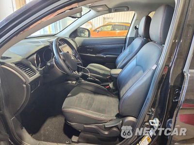Zdjęcie 7 z 13 samochodu: 2023 MITSUBISHI OUTLANDER SPORT S VIN:JA4ARUAU0PU016862 - miniatura