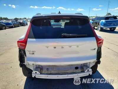 Zdjęcie 6 z 14 samochodu: 2021 VOLVO XC40 T5 R-DESIGN VIN:YV4162UM5M2462198 - miniatura