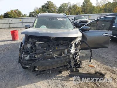 Piąte zdjęcie samochodu w środku: 2019 NISSAN ROGUE SV VIN:JN8AT2MV0KW385531 - miniatura