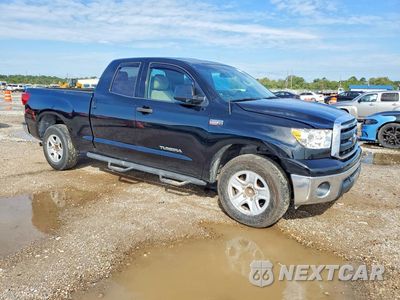 Czwarte zdjęcie samochodu z boku: 2011 TOYOTA TUNDRA DOUBLE CAB SR5 VIN:5TFRY5F1XBX099773 - miniatura