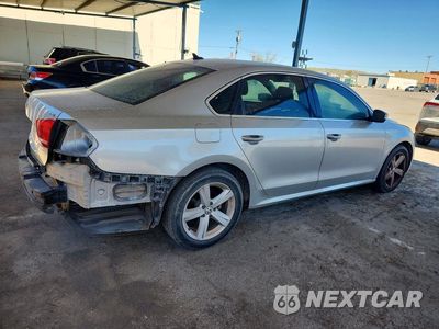 Trzecie zdjęcie samochodu z tyłu: 2014 VOLKSWAGEN PASSAT S VIN:1VWAT7A32EC043044 - miniatura