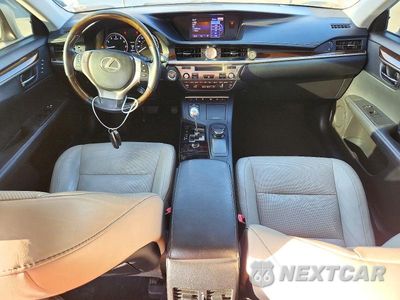 Zdjęcie 8 z 12 samochodu: 2013 LEXUS ES 350 VIN:JTHBK1GG0D2040261 - miniatura