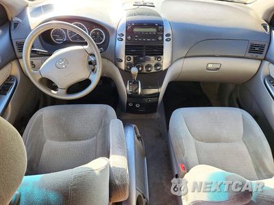 Zdjęcie 8 z 13 samochodu: 2007 TOYOTA SIENNA CE 8-PASSENGER VIN:5TDZK23C37S049705 - miniatura