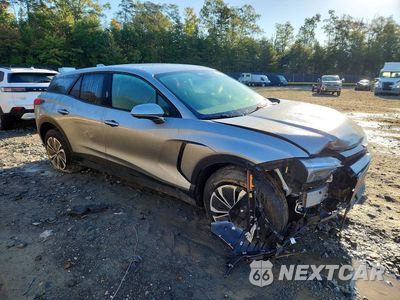 Czwarte zdjęcie samochodu z boku: 2025 CHEVROLET BLAZER LT VIN:3GNKDBRM1SS228347 - miniatura