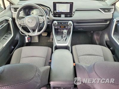 Zdjęcie 8 z 12 samochodu: 2025 TOYOTA RAV4 HYBRID XLE VIN:JTMRWRFV8SD310597 - miniatura
