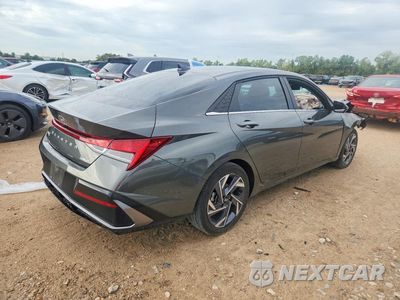 Trzecie zdjęcie samochodu z tyłu: 2025 HYUNDAI ELANTRA LIMITED VIN:KMHLP4DG3SU059526 - miniatura