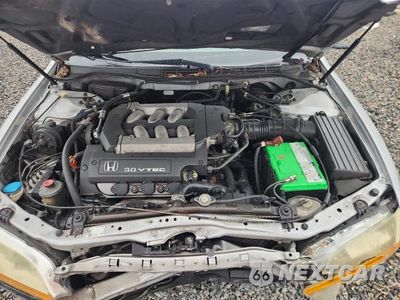 Zdjęcie 11 z 12 samochodu: 2002 HONDA ACCORD EX VIN:1HGCG16582A083810 - miniatura