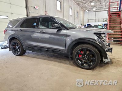 Czwarte zdjęcie samochodu z boku: 2021 FORD EXPLORER ST VIN:1FM5K8GC1MGB44373 - miniatura