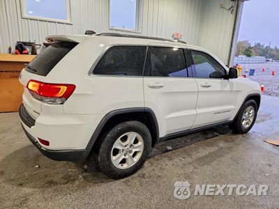 Trzecie zdjęcie samochodu z tyłu: 2016 JEEP GRAND CHEROKEE LAREDO VIN:1C4RJEAG0GC445747 - miniatura