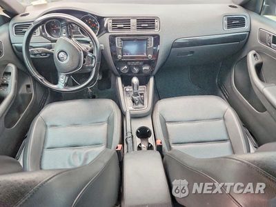Zdjęcie 8 z 12 samochodu: 2018 VOLKSWAGEN JETTA SPORT VIN:3VWD17AJ0JM235864 - miniatura