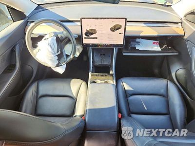 Zdjęcie 8 z 13 samochodu: 2020 TESLA MODEL Y VIN:5YJYGDEE8LF012431 - miniatura