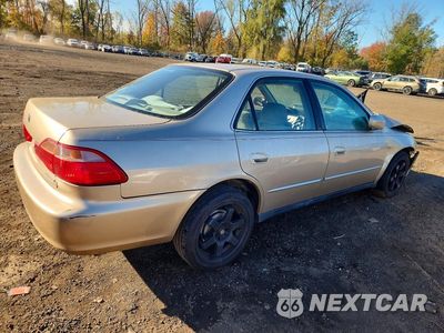 Trzecie zdjęcie samochodu z tyłu: 2000 HONDA ACCORD SE VIN:1HGCG6691YA132287 - miniatura