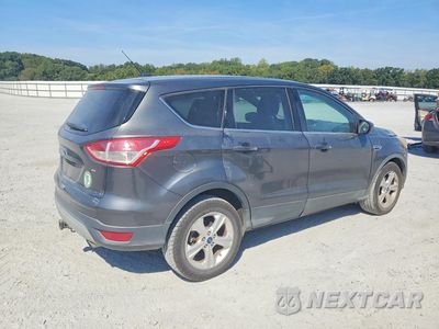 Trzecie zdjęcie samochodu z tyłu: 2016 FORD ESCAPE SE VIN:1FMCU0G73GUA17653 - miniatura